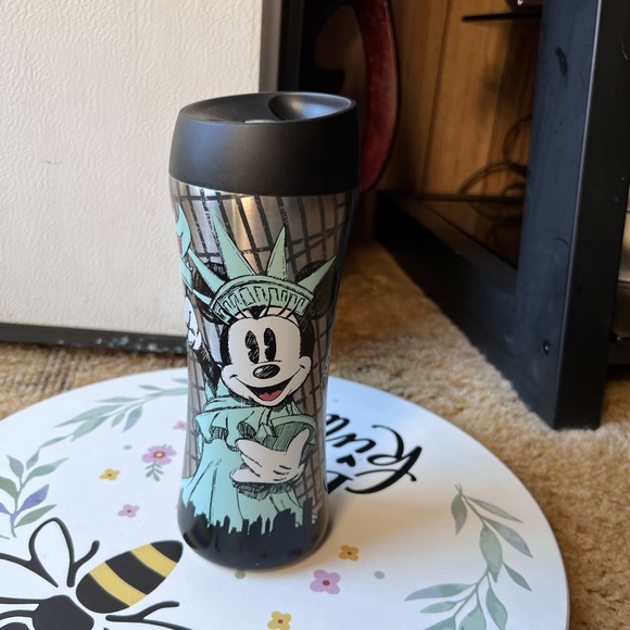 Disney Mickey Mouse New York City Travel Mug - Picture 12 of 16